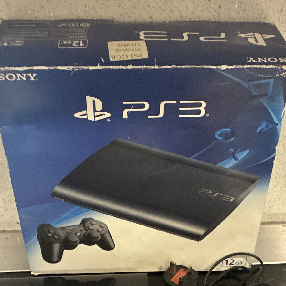 Sony PS3 Super Slim 12GB ConsoleBundle w/ Pad, Box & Uncharted 3 Game