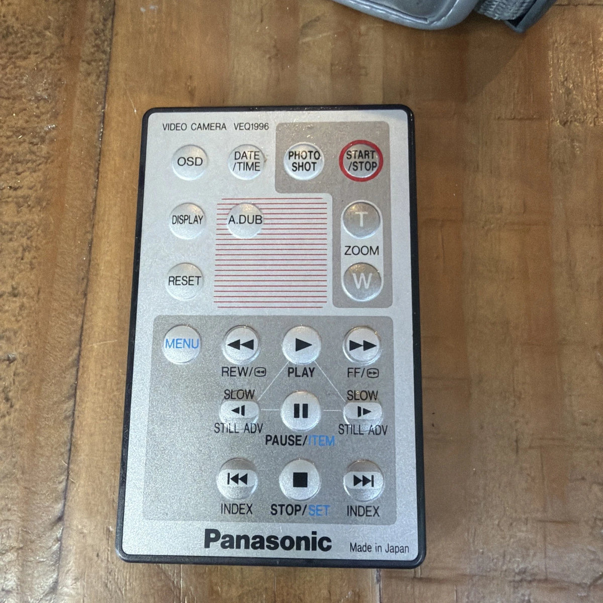 Panasonic NV-DS1EG MiniDV PAL Camcorder 20x Zoom 4.0in DV/FireWire Silver