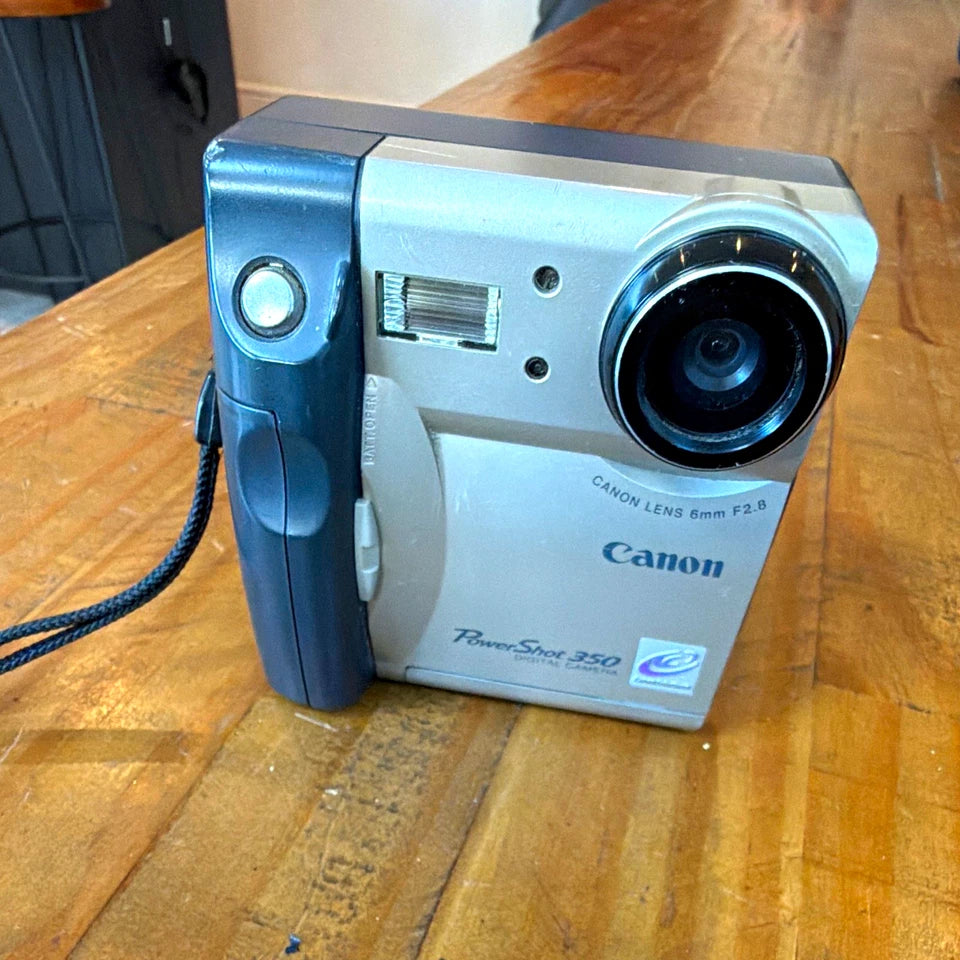 Canon PowerShot 350 Grey Compact Camera 0.3MP 1x/1x f/2.8 Flash 1.8in UNTESTED