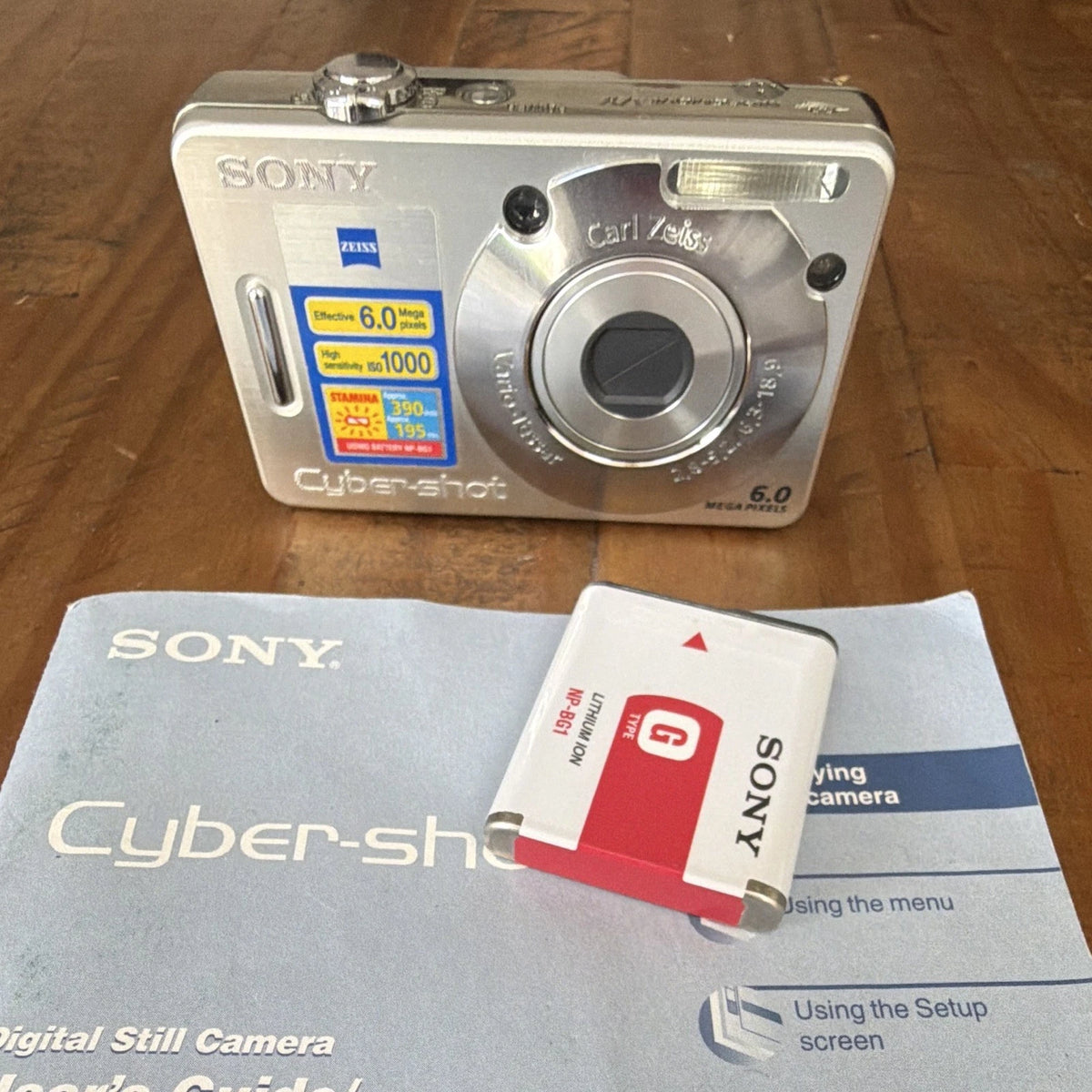 Sony Cyber-shot DSC-W50 Silver Compact Camera 6.0MP 3x/6x Flash USB 2.5in UNTESTED