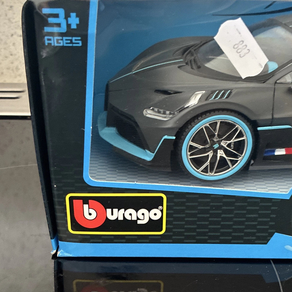 Bburago Bugatti Divo 1:18 Black/Blue Diecast Metal Model Car BRAND NEW IN BOX