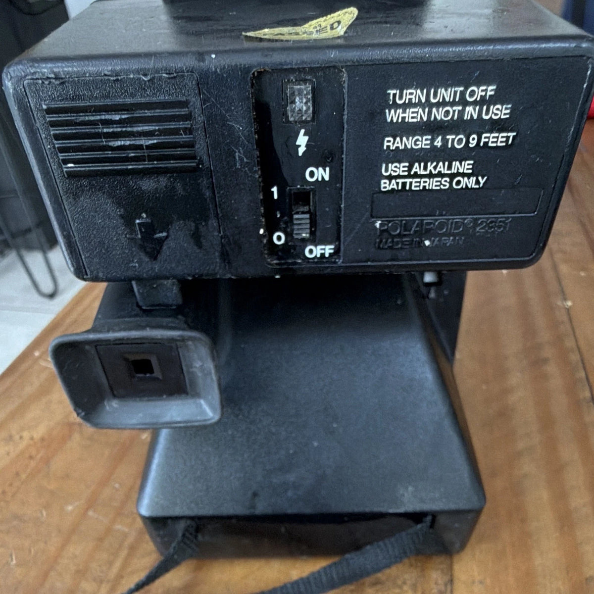 Polaroid Land Camera 1000 Instant Camera w/ Polatronic 1 Flash, Black UNTESTED