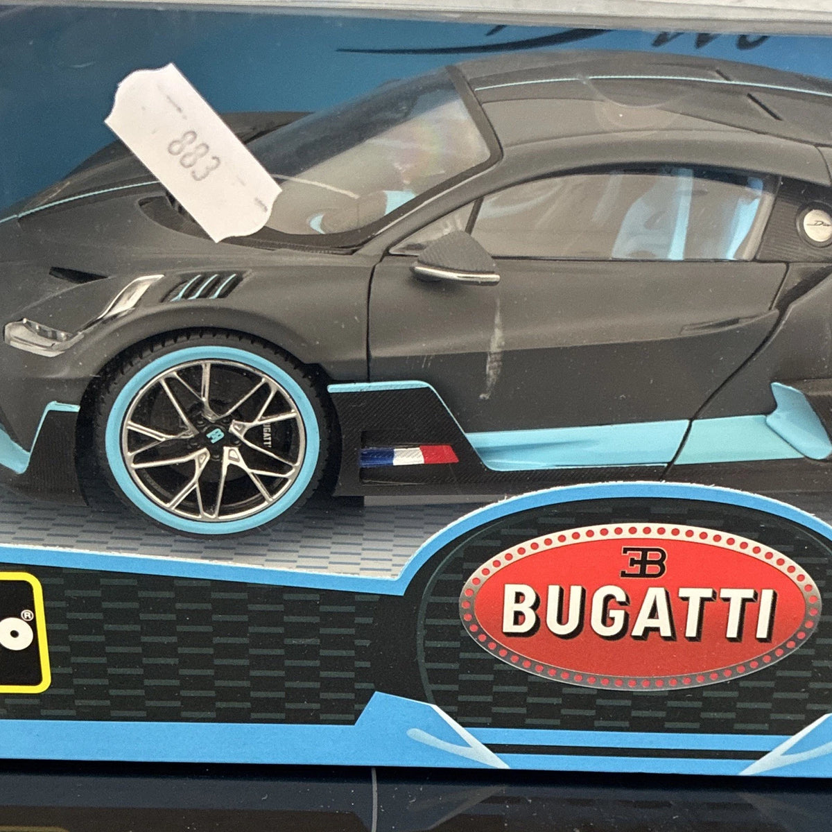 Bburago Bugatti Divo 1:18 Black/Blue Diecast Metal Model Car BRAND NEW IN BOX
