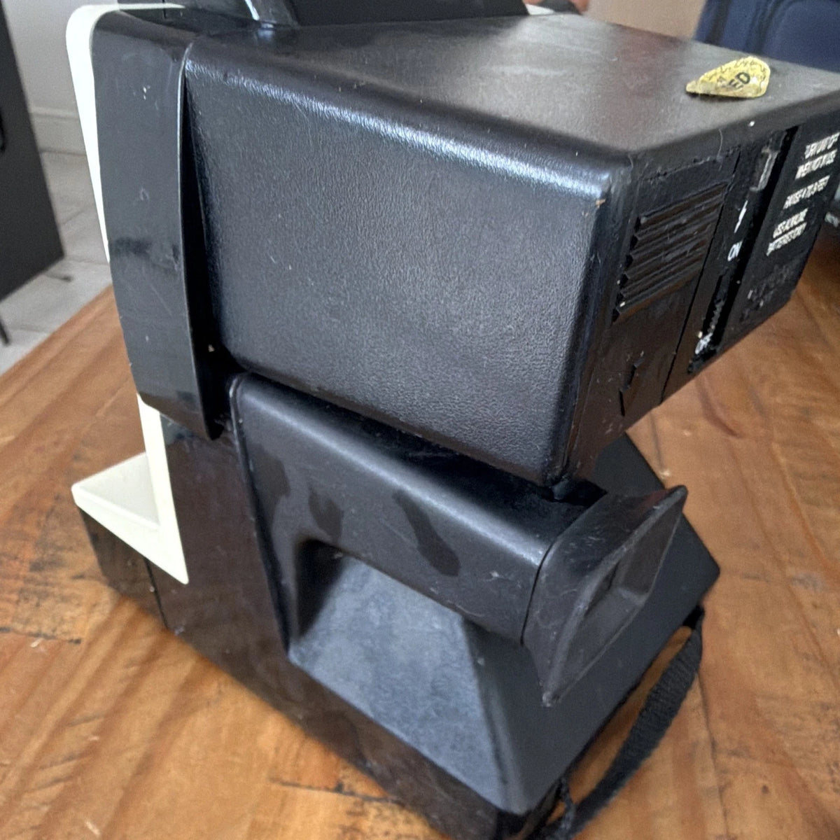 Polaroid Land Camera 1000 Instant Camera w/ Polatronic 1 Flash, Black UNTESTED