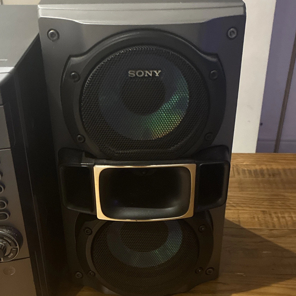 Sony HCD-RG595 Compact Shelf Stereo 3-Disc CD Changer With SubWoofer
