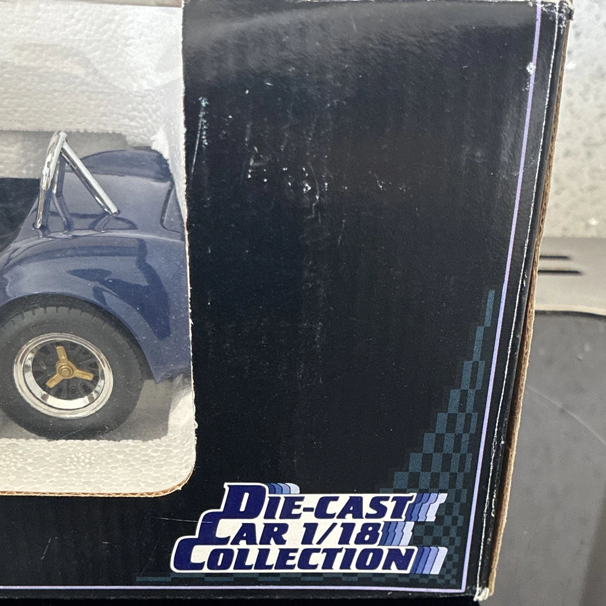 Brand New Kyosho Shelby Cobra 427 1:18 Blue/White Diecast No.7006