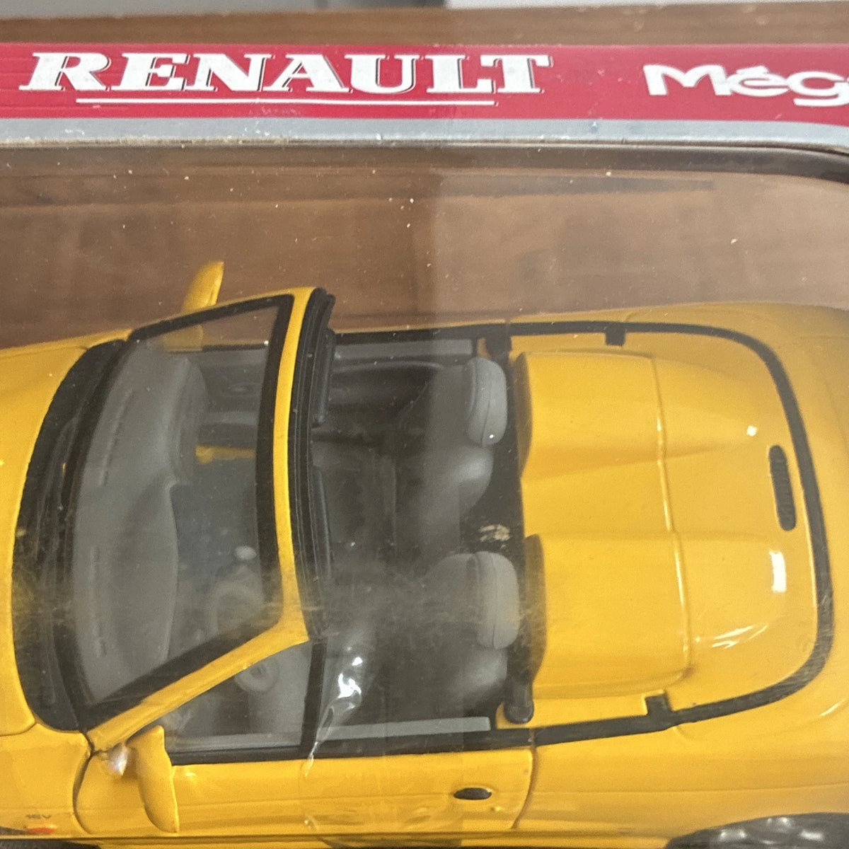 Anson Renault Megane 1999 1:18 Yellow/Black Diecast Metal Model Car New In Box