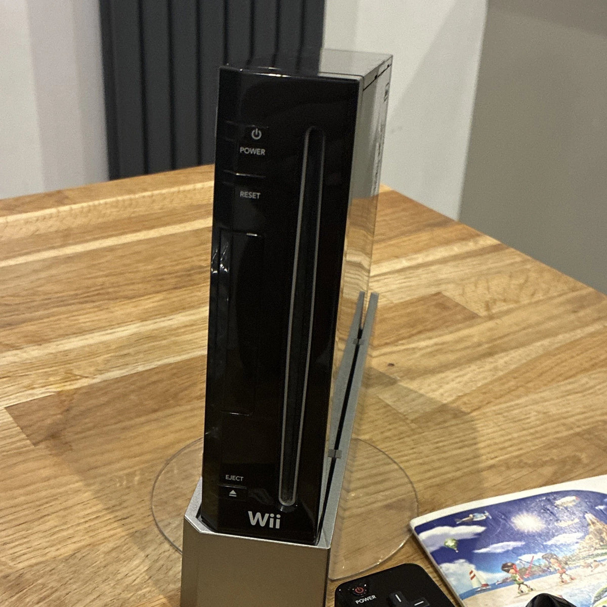 Nintendo Wii Black Console Bundle w/ Remote, Nunchuk & Wii Sports Resort Game