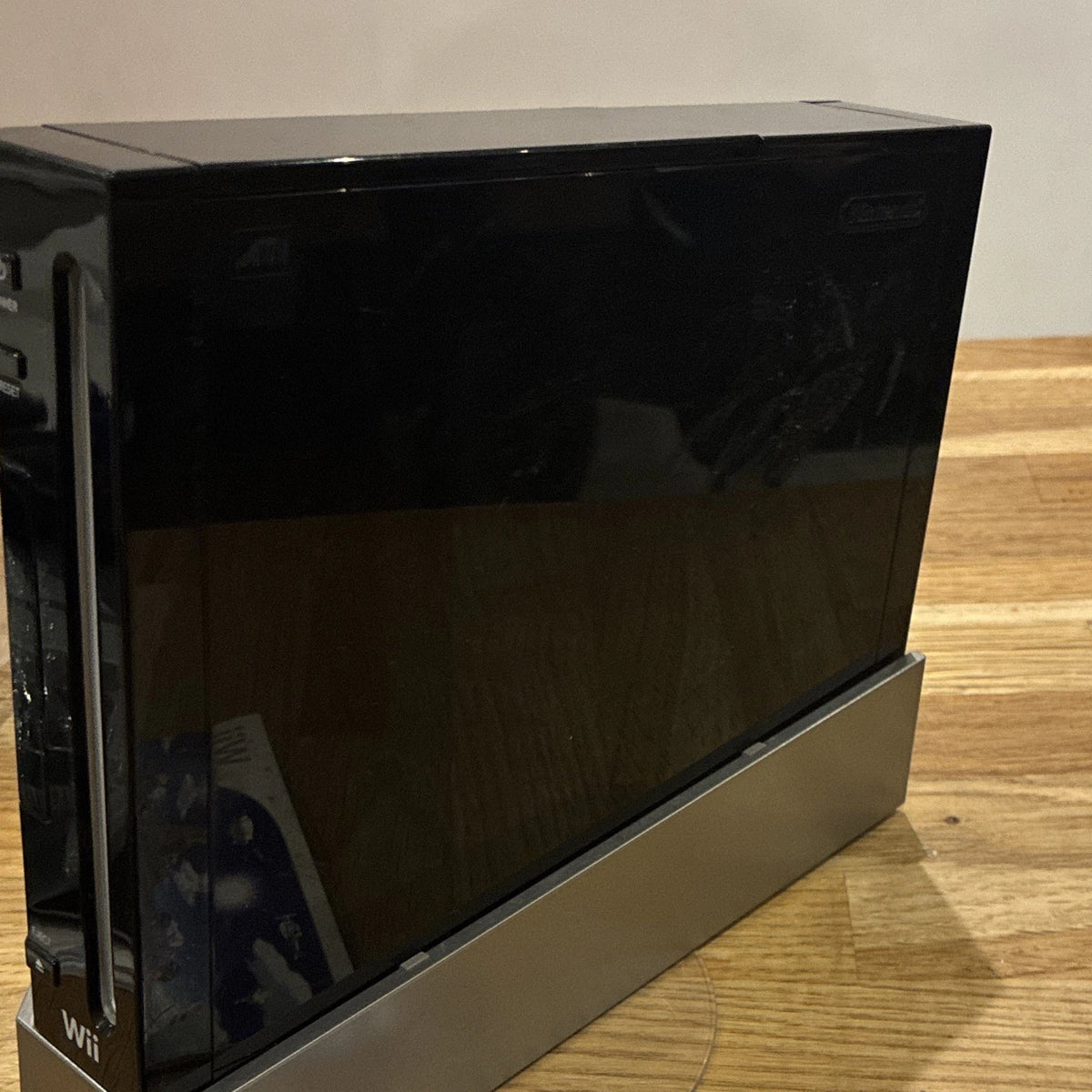 Nintendo Wii Black Console Bundle w/ Remote, Nunchuk & Wii Sports Resort Game