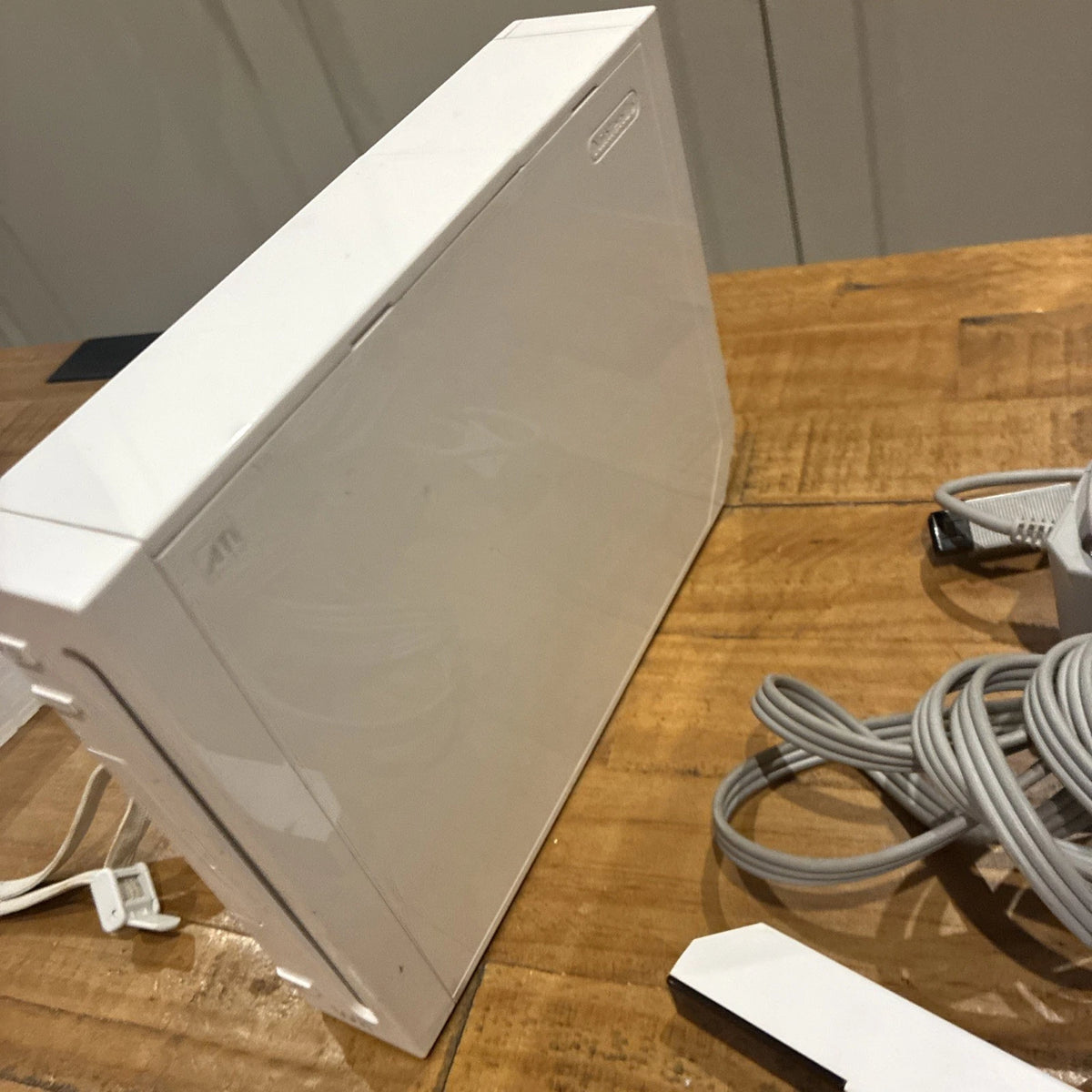 Nintendo Wii White Console Bundle With Controller, Nunchuk & Leads
