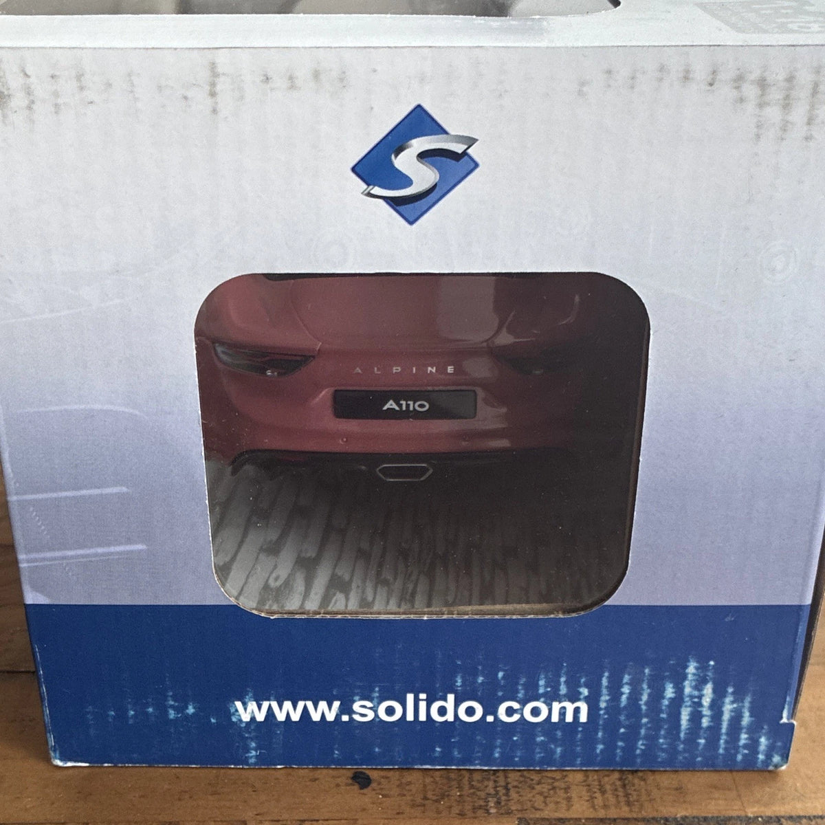 Solido Alpine A110 Pure Colour Edition 1:18 Pink Boxed S1801611 BRAND NEW