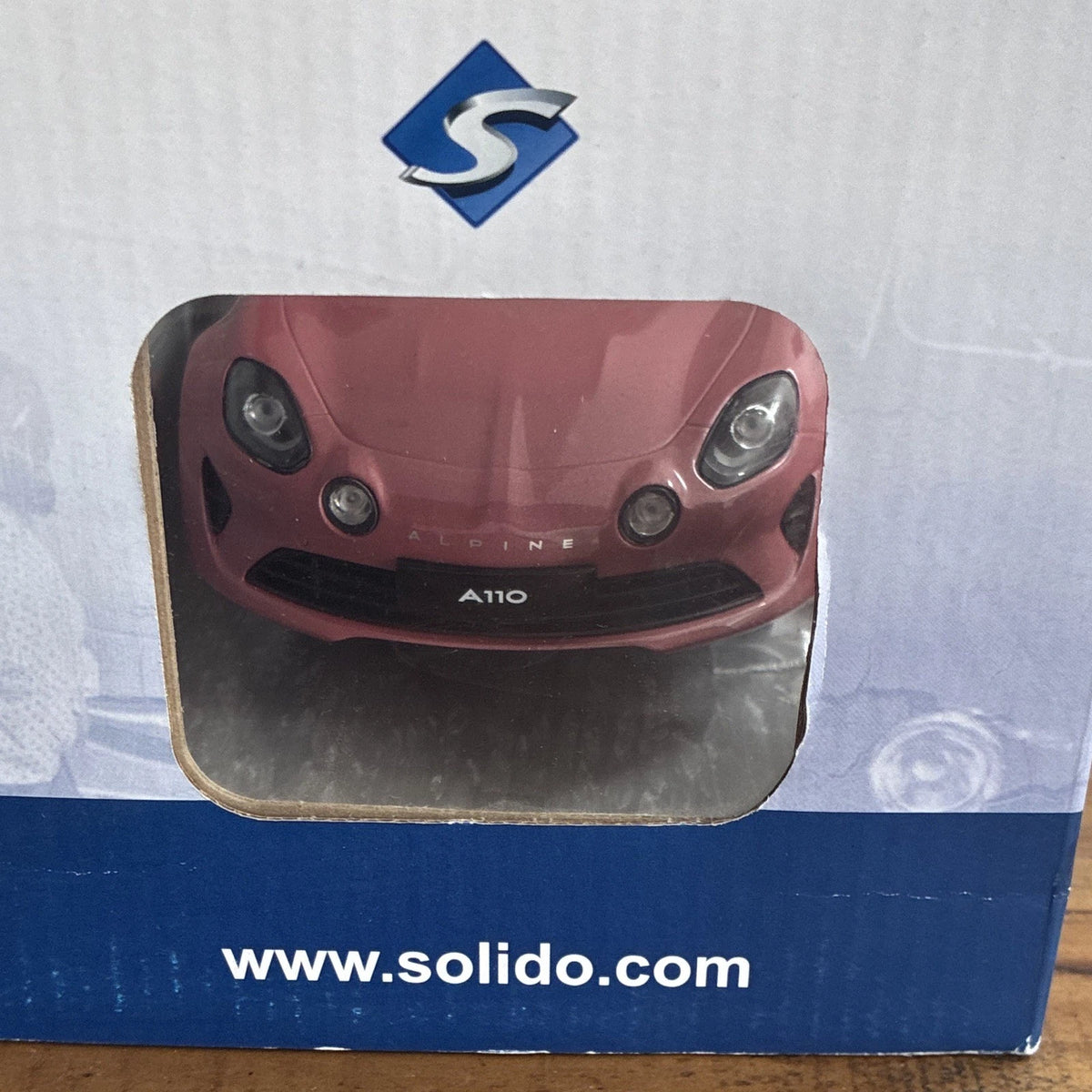 Solido Alpine A110 Pure Colour Edition 1:18 Pink Boxed S1801611 BRAND NEW